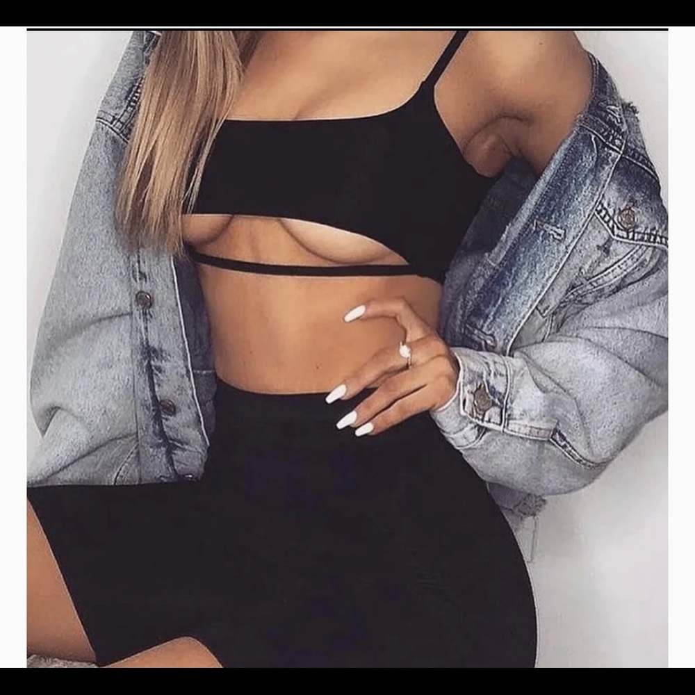 Peek a boob 2 piece short set